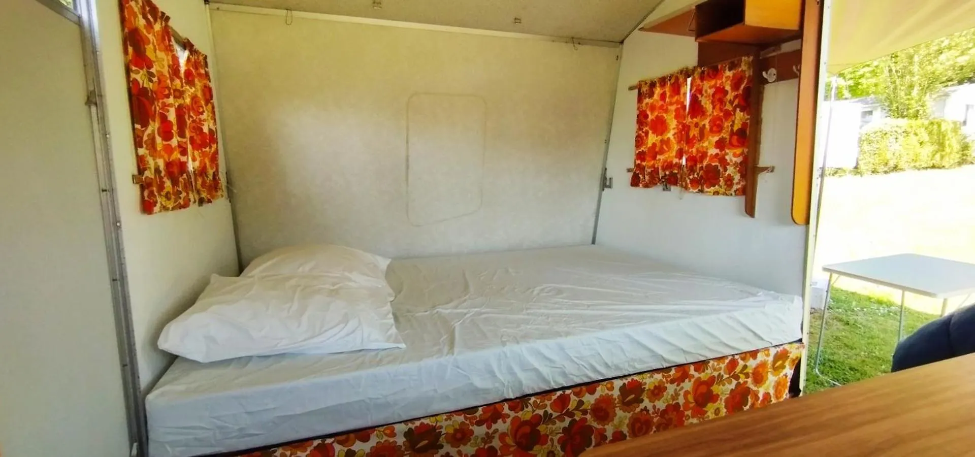 Caravane Vintage Camoël 0*,  Francja